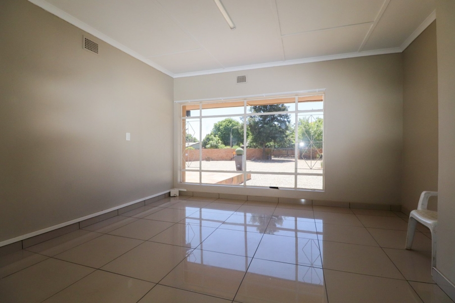 To Let commercial Property for Rent in Wilkoppies North West